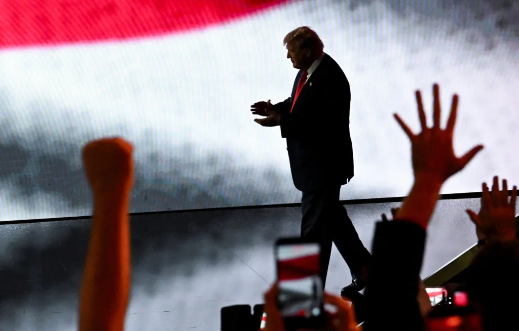 Democrats lead in new poll as Trump looms over midterms