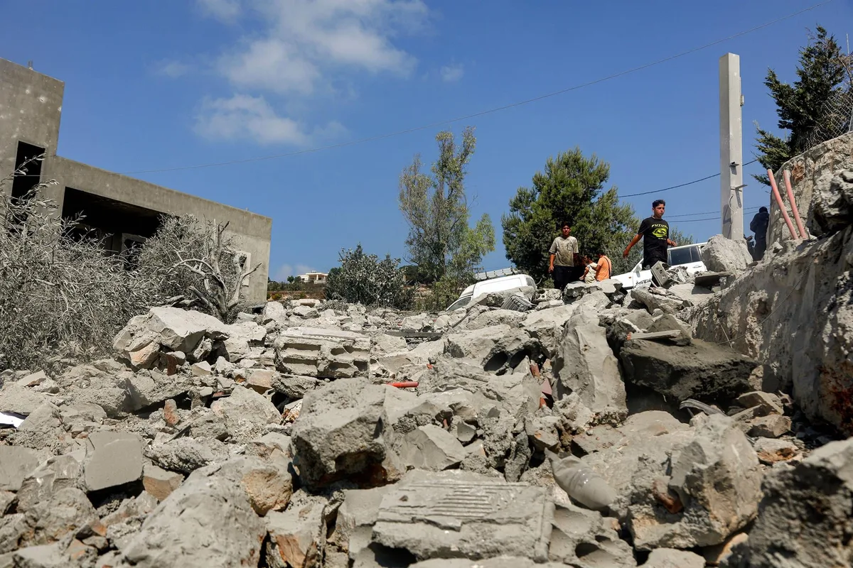Mueren dos adolescentes de 17 años por un bombardeo de Israel contra el sur de Líbano pese al alto el fuego