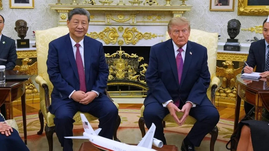Xi comes bearing gifts: 2 giant pandas and 100,000 student visas