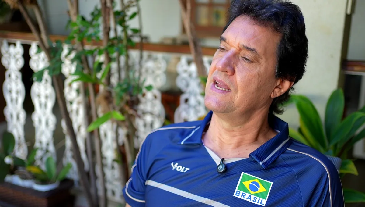 Bênção de Papa e bi olímpico: braço direito de Zé Roberto, Boni celebra meio século no vôlei