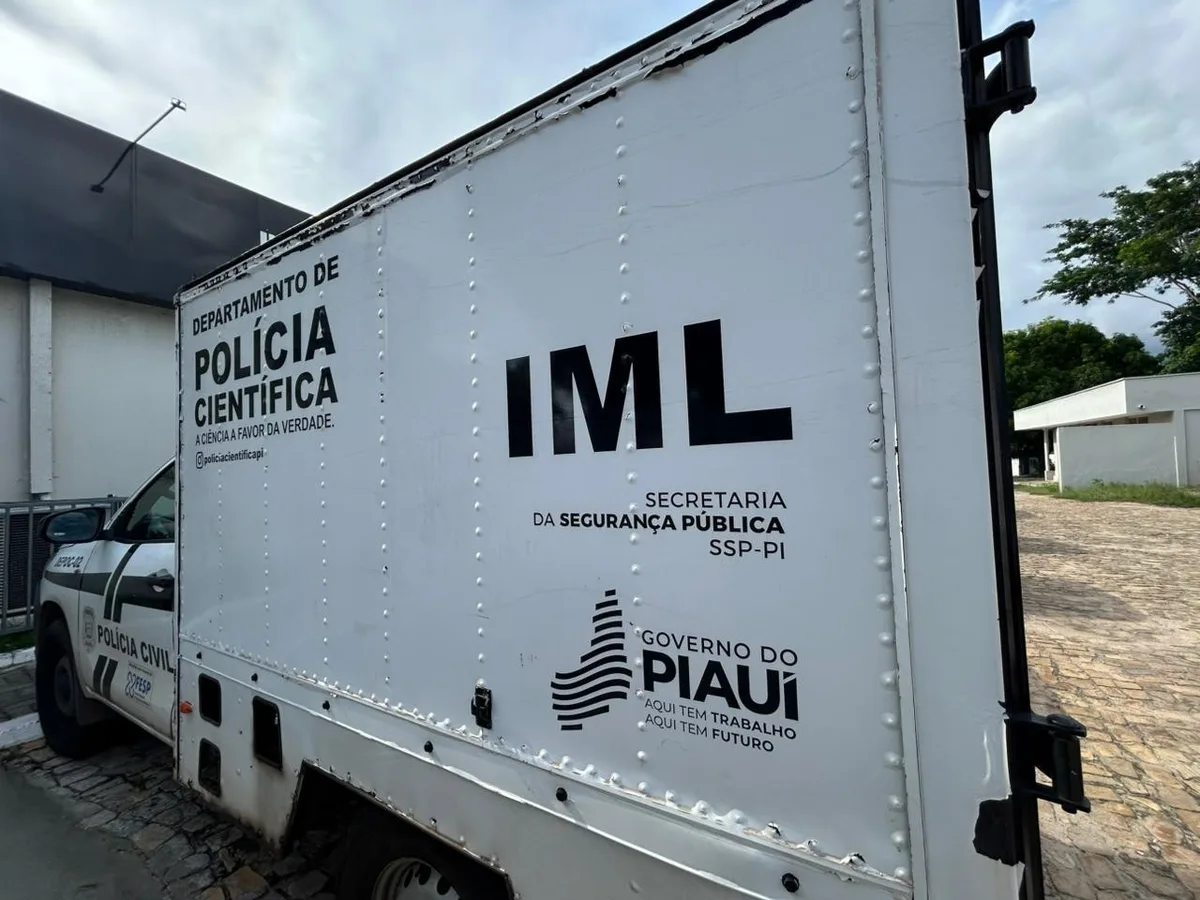 Homem é encontrado morto em escada na área externa de casa no PI