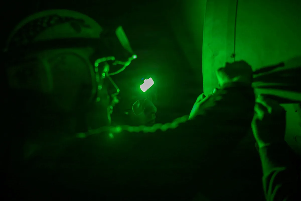 USS Benfold : quatre jours dans le noir pour une Navy déjà très sollicitée