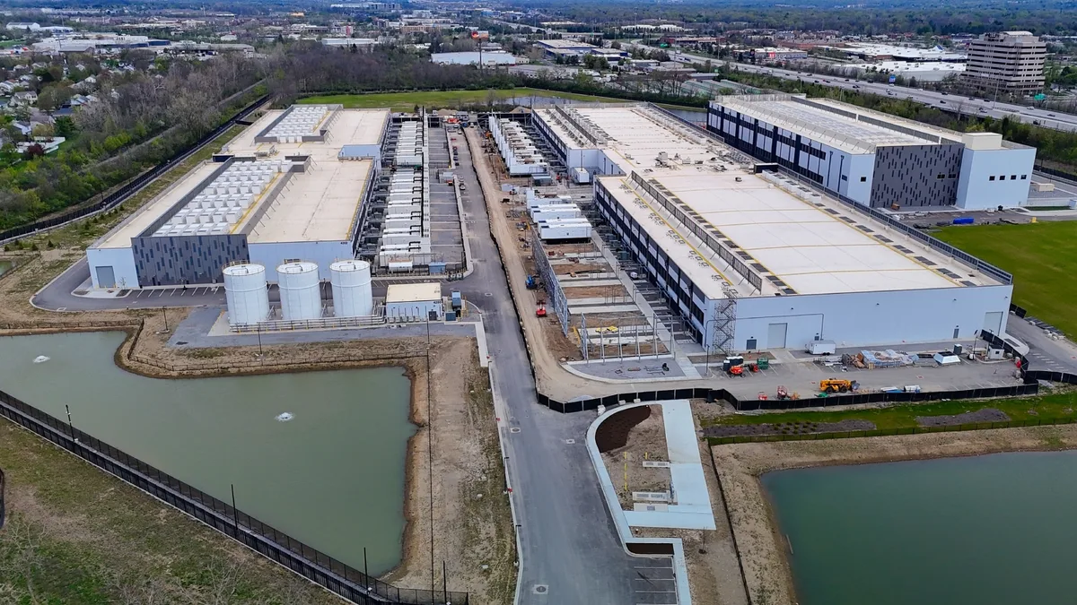 Les data centers consomment bien plus d'eau que les géants de l'IA le laissent entendre, ces données sont effarantes