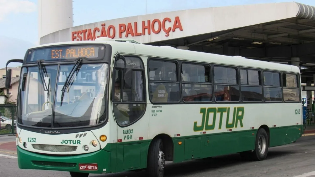 MPSC investiga falta de licitação e repasses a empresa de transporte coletivo na Grande Florianópolis; prefeitura diz que verba evitou alta na tarifa