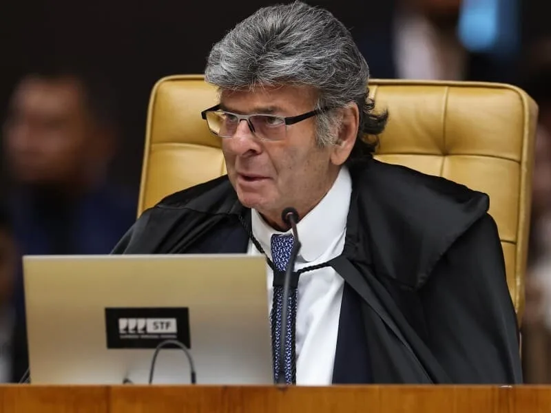 Fux relatará ação que envolve esposa de Moraes e Daniel Vorcaro