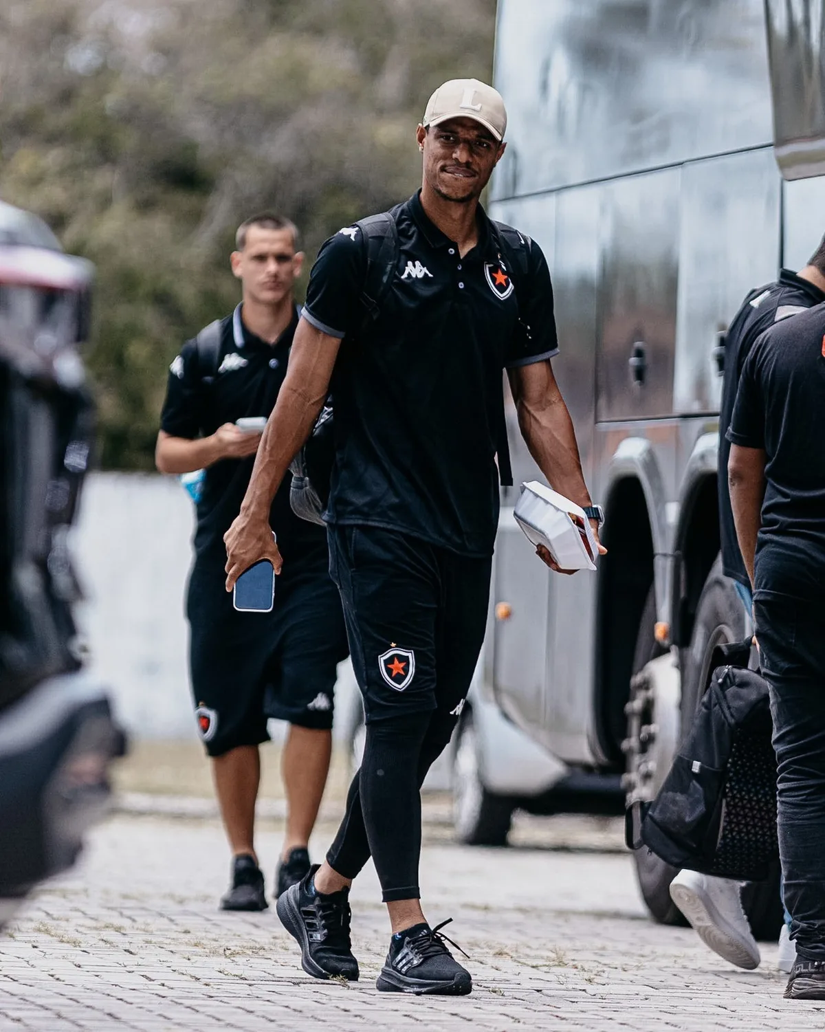 Com Igor Maduro e Lucas Cândido, Botafogo-PB embarca para encarar o Maringá