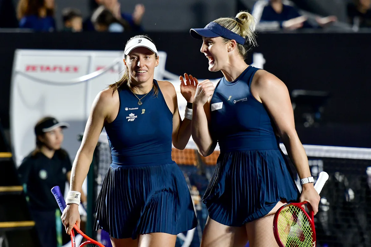 Stefani e Dabrowski salvam match-point e jogam a 5ª final do ano