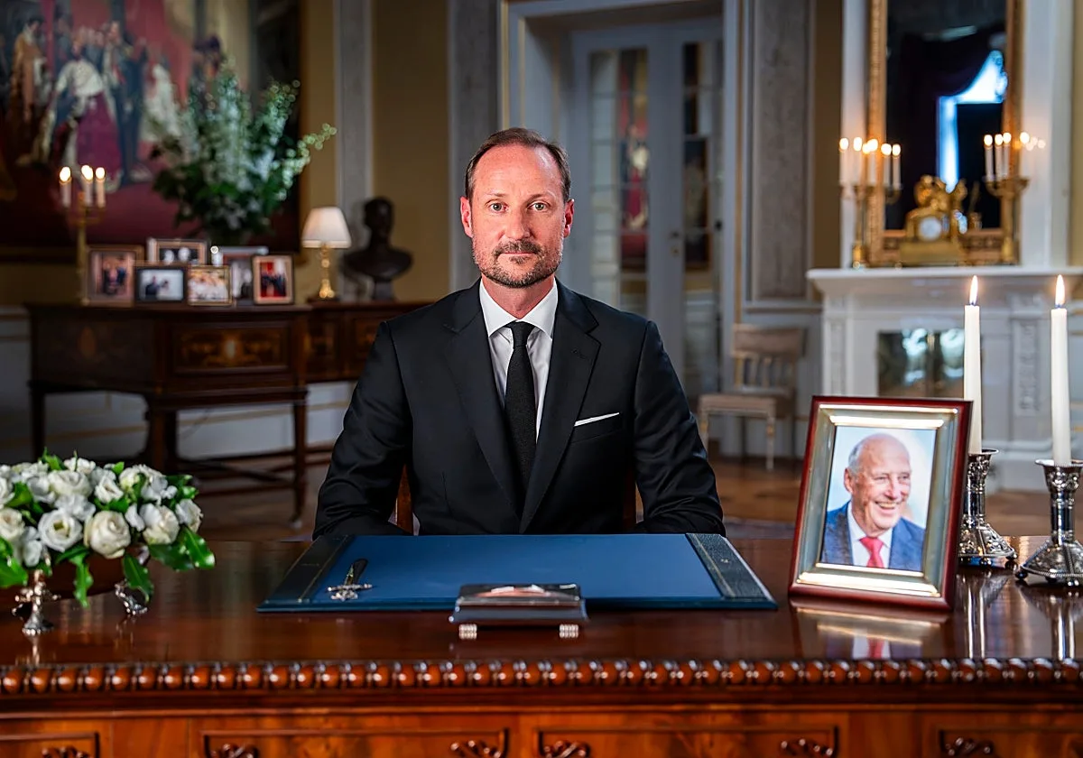 Haakon VIII, en su primer discurso como Rey: «Gracias por haber sido tan buen padre»