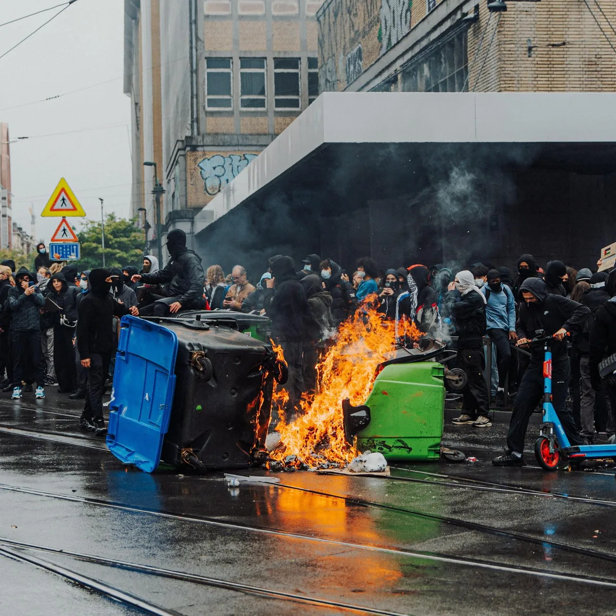 Generalstreik - Ausschreitungen in Belgien bei Protesten gegen Haushaltsreform
