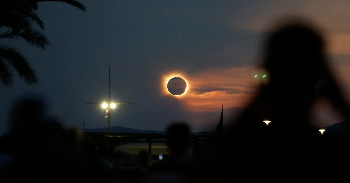 Los expertos, sobre el próximo eclipse solar en España: "Será uno de los eclipses totales más largos del siglo"
