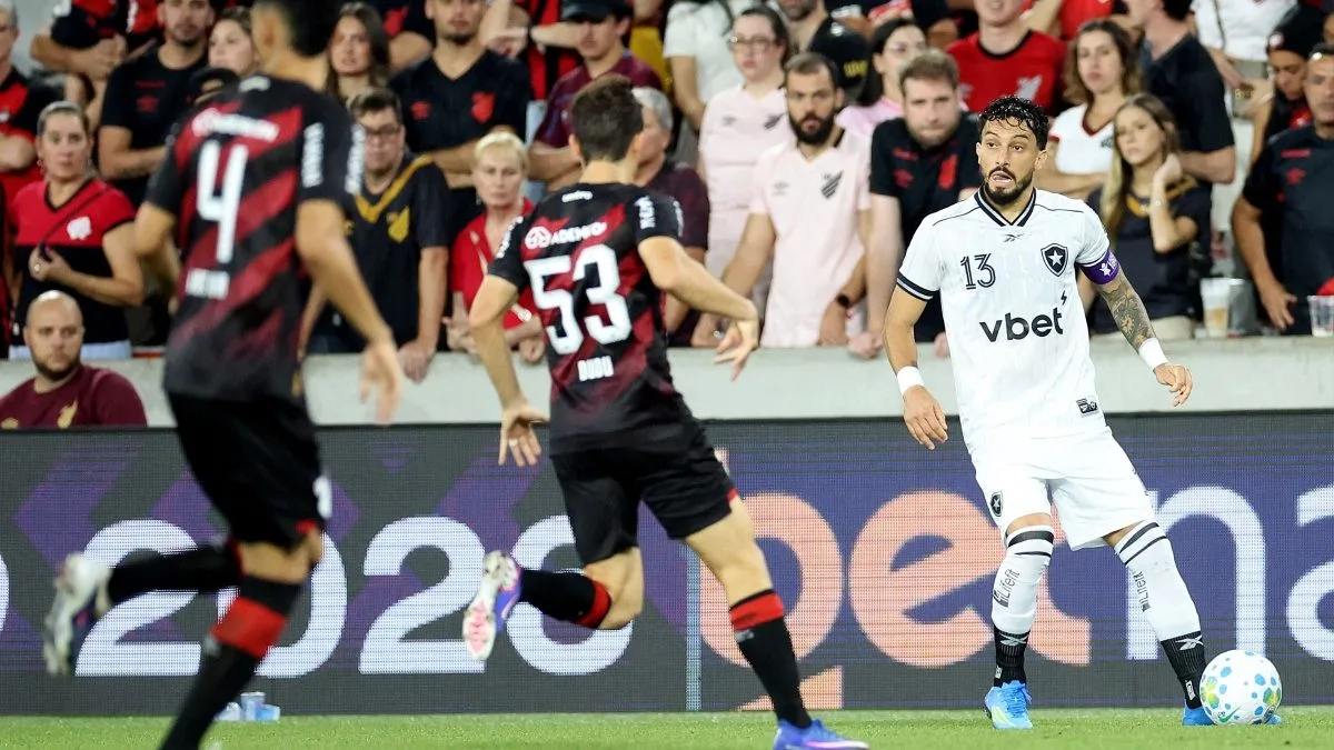 Botafogo x Athletico-PR: onde assistir à transmissão ao vivo, horário e escalações pelo Brasileirão