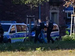 Konkrete Anschlagspläne: Sieben mutmaßliche Hamas-Waffenbeschaffer in Berlin angeklagt