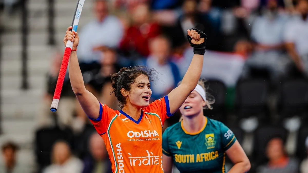 India women's team crush South Africa 6-1, close in on second-round spot