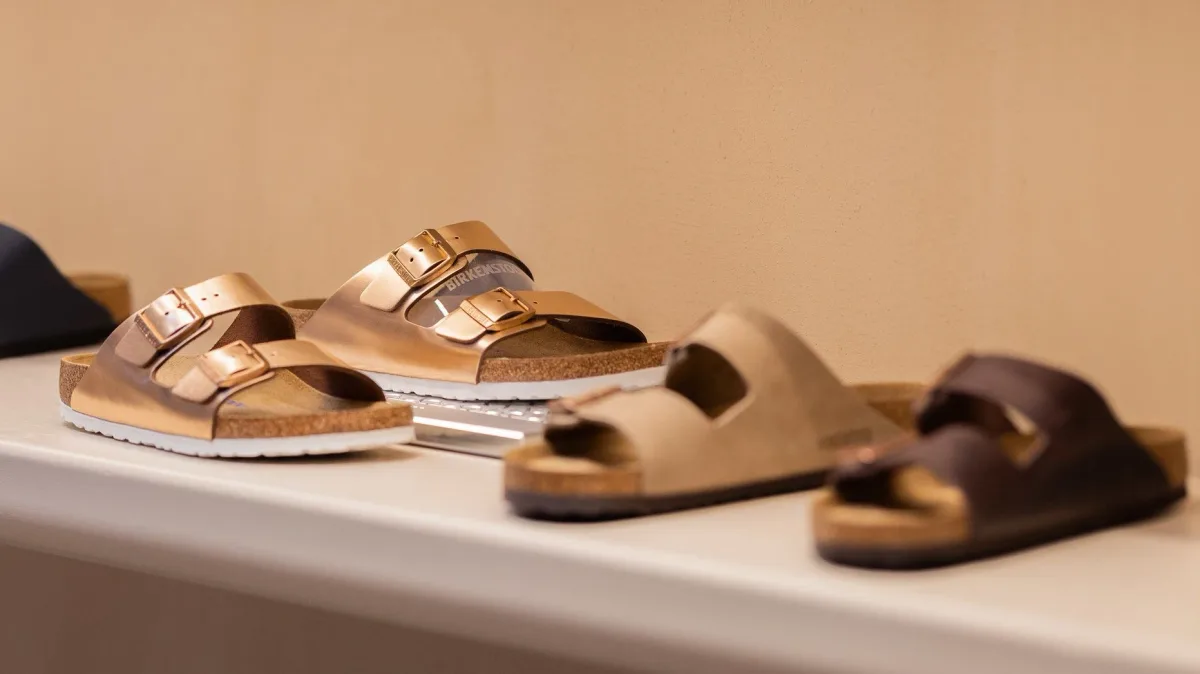 Nach Umsatzwachstum: Tritt der Aktienkurs von Birkenstock auf der Stelle?