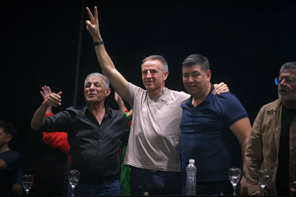 Tras reunirse con el Papa, uno de los líderes de la CGT advirtió que podrían convocar a una medida de fuerza si el Gobierno no abre el diálogo