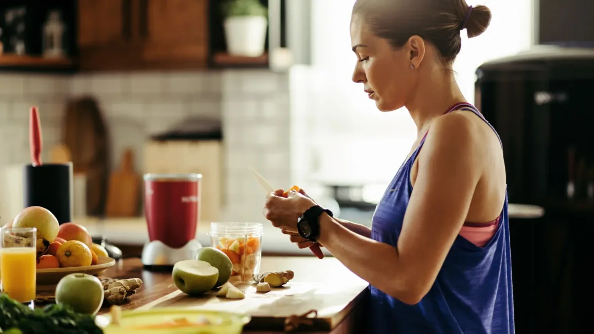 Cuál es la forma más saludable de consumir fruta: la ciencia debate entre zumos, batidos o piezas enteras y ofrece una respuesta