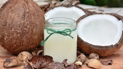 Forschung: Kokosnussöl als Treibstoff für die Luftfahrt