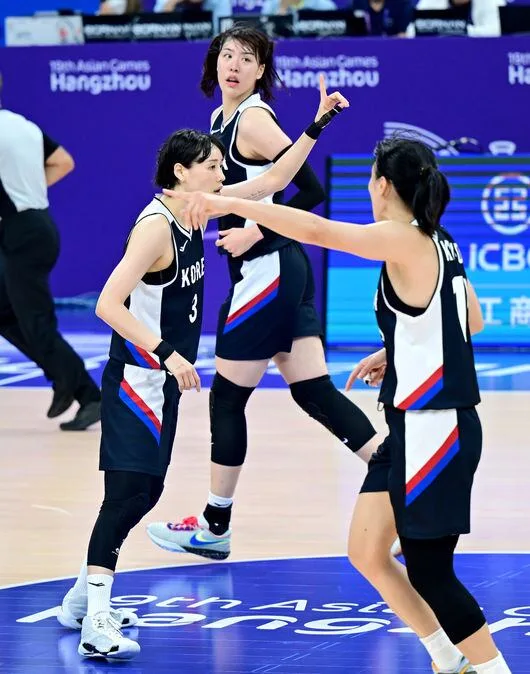 '최이샘 17점-강이슬 14점' 3점포로 대만 잠재웠다...韓 여자농구 3전 전승 8강 진출