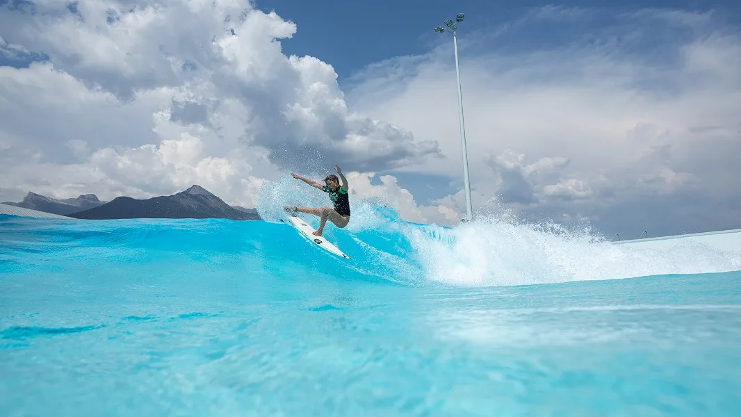 Billabong reforça aposta no surf e torna-se patrocinadora da primeira surf village em Portugal