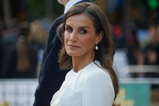 La reina Letizia pide avanzar rápido contra el cáncer: "La investigación no tiene el lujo del tiempo"