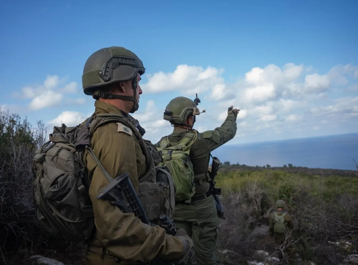 El Ejército de Israel detiene a dos personas durante nuevas redadas en una incursión en Siria