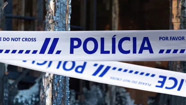 Ex-agente da PSP acusado de liderar rede de droga fica em silêncio