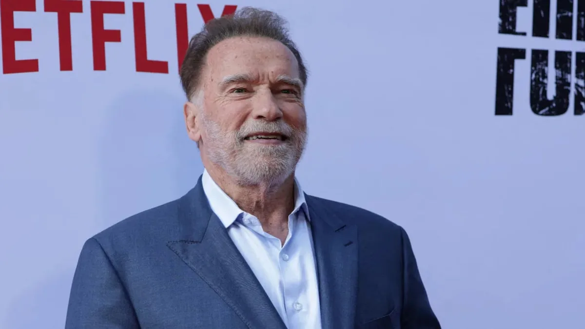 Es una de las películas peor valoradas de la historia, trabajan 5 estrellas y Arnold Schwarzenegger mantiene un insólito vínculo