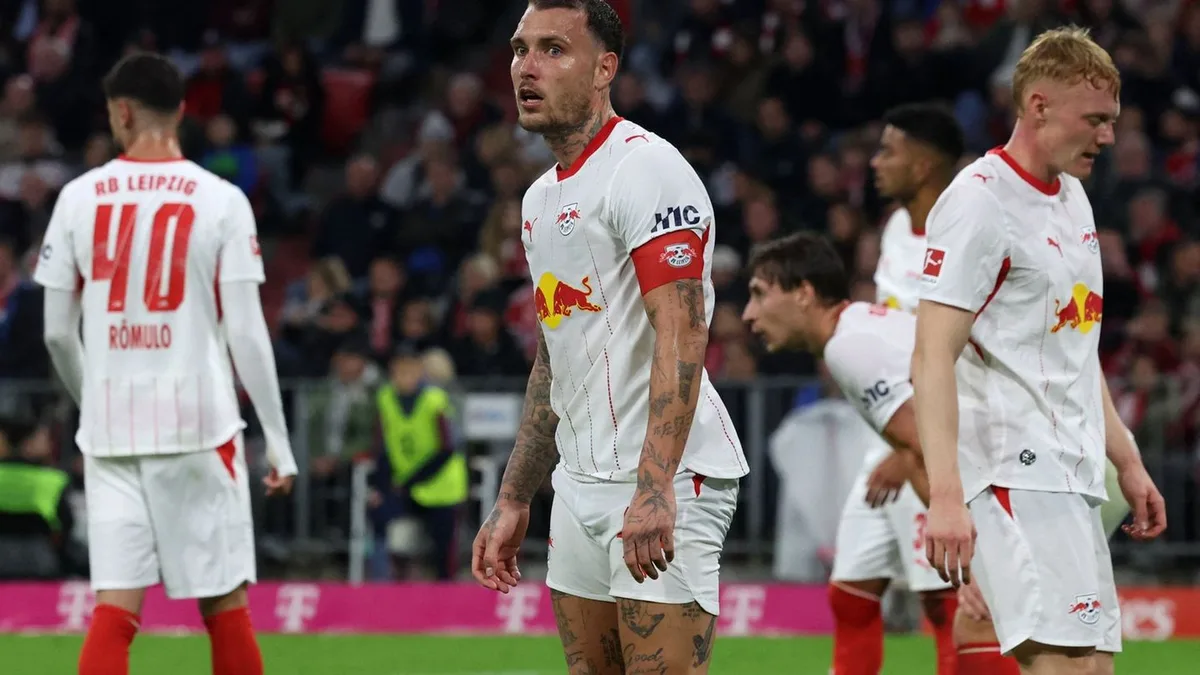 1:6 beim FC Bayern: Leipzig-Blamage in München: Coach entschuldigt sich bei Fans