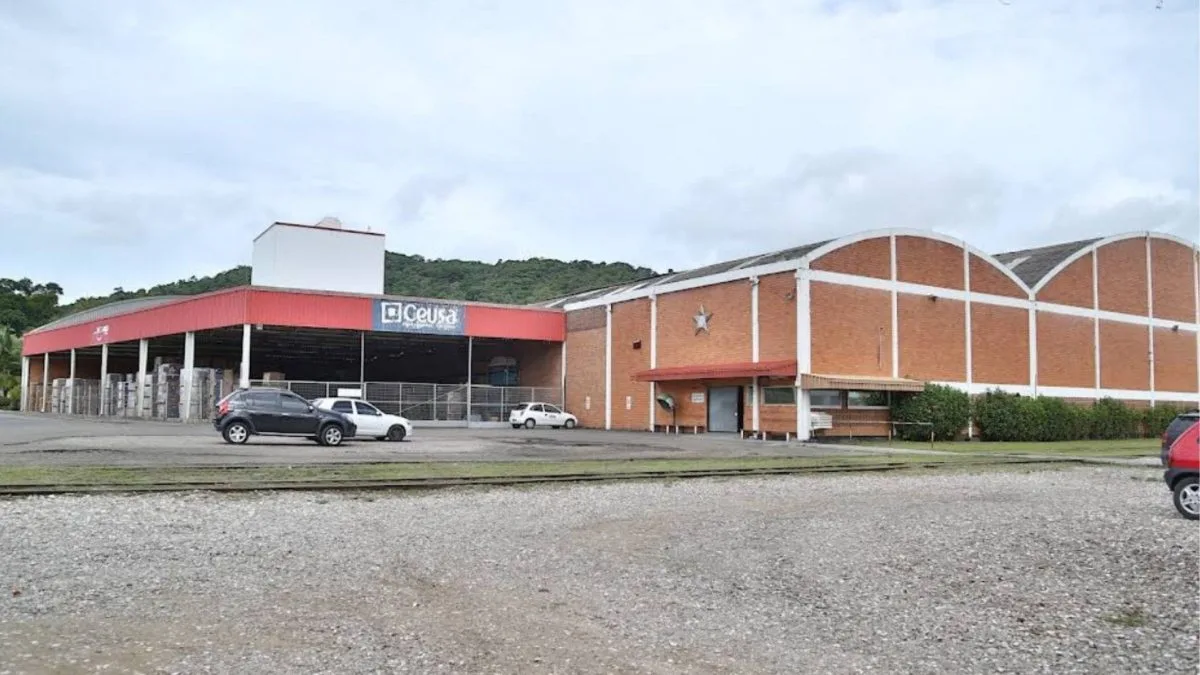 Após comprar unidade fabril em SC por R$ 170 milhões, cerâmica que exporta para 60 países conta os dias para iniciar as atividades: ‘expectativa muito positiva’