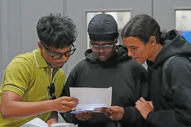London pupils drastically outperform students in North and Midlands in GCSE results