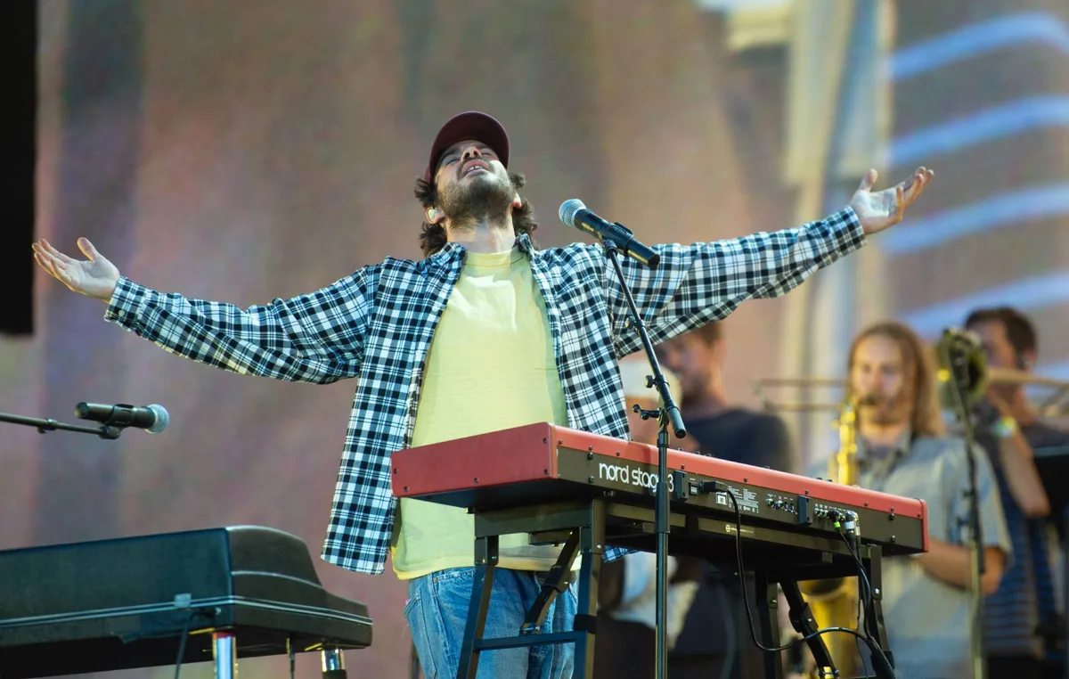 Watch Rex Orange County perform with Tyler, The Creator and Turnstile’s Brendan Yates in London