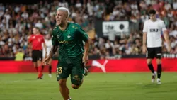 Betis vence em Valência e junta-se ao Sevilha na liderança da Liga espanhola