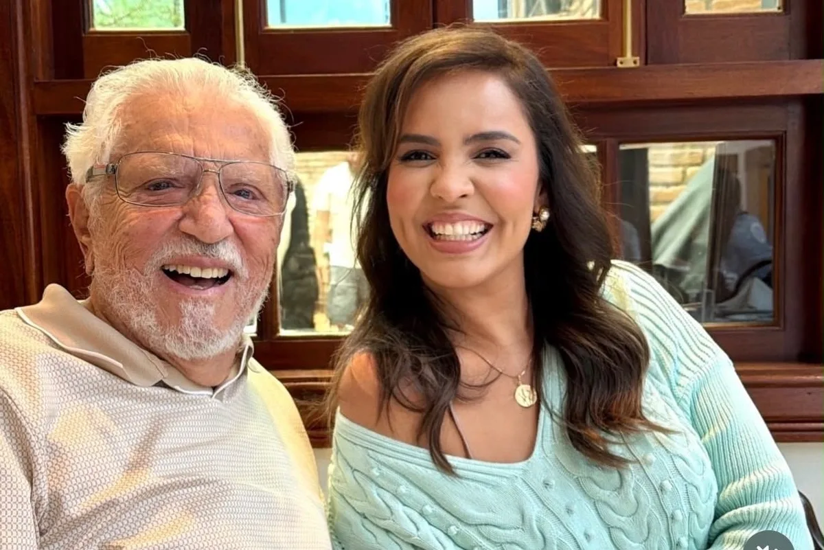 Carlos Alberto de Nóbrega se declara para esposa 40 anos mais nova: ‘o amor não precisa ser explicado’