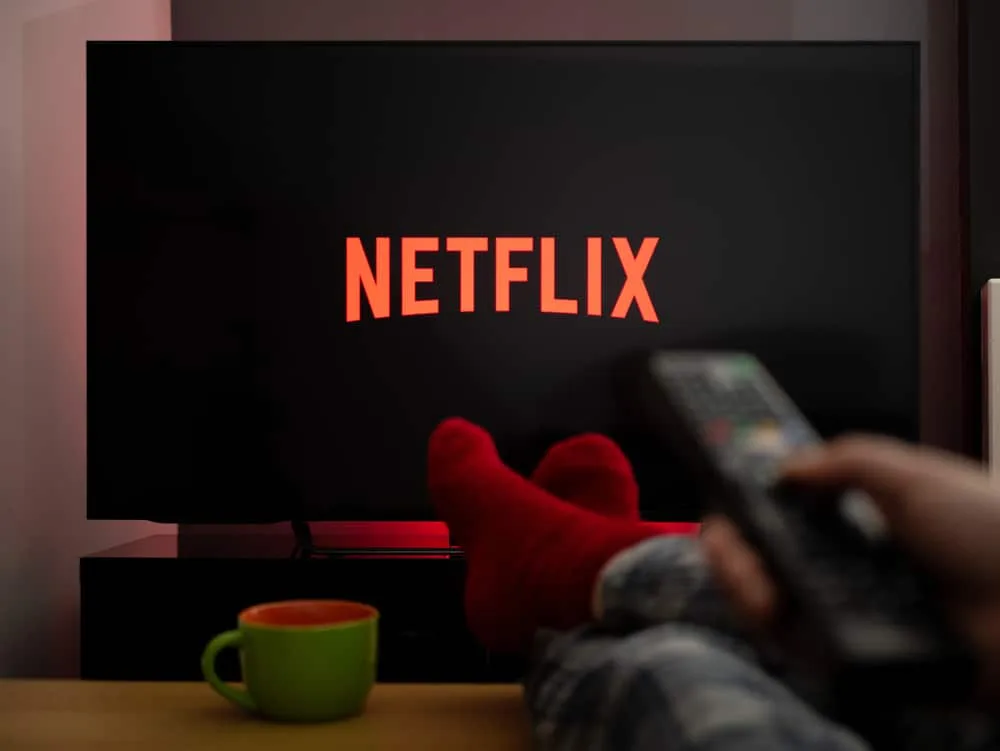 Netflix demite mais de mil funcionários em meio a disputa no streaming