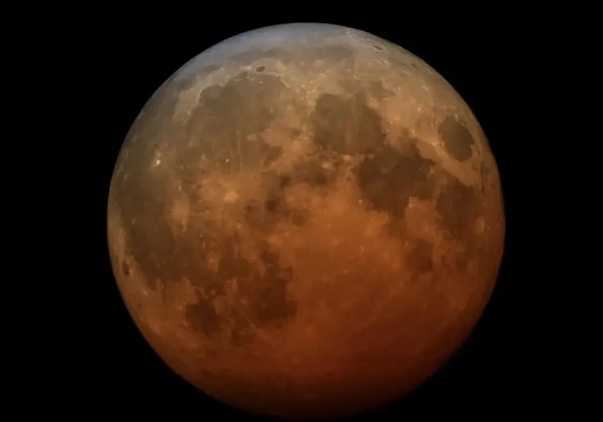 Eclipse lunar parcial hoy: a qué hora empieza en cada municipio de España, cuánto dura, cuándo termina y dónde ver gratis online