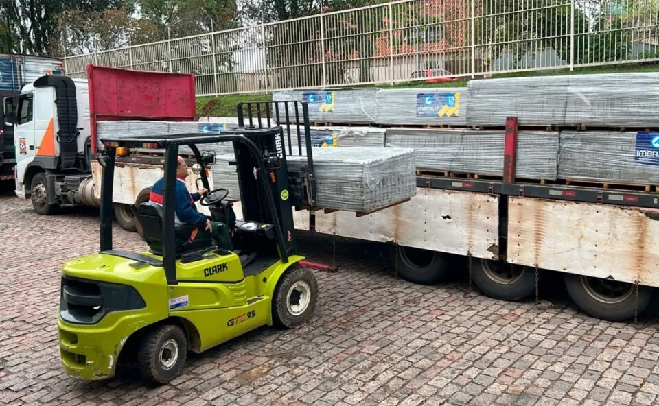 Defesa Civil envia ajuda para cidades atingidas por temporais no Paraná; 71 municípios têm ocorrências