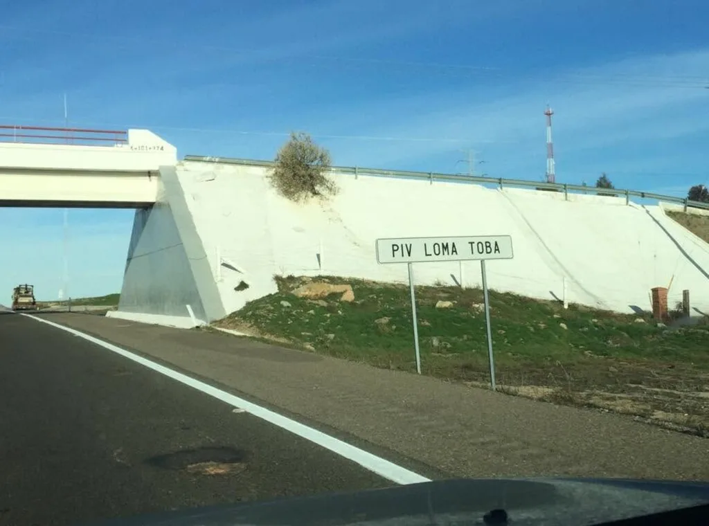 Vas en carretera en México y te aparece el letrero PSV y PIV ¿Qué significa y cuál es su diferencia?