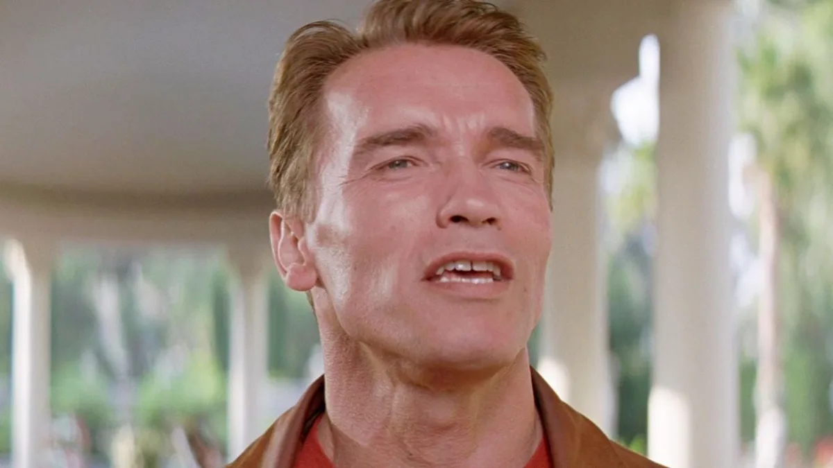 "C'est un film sous-estimé" : 33 ans après son échec retentissant, Arnold Schwarzenegger défend ce classique du cinéma d'action