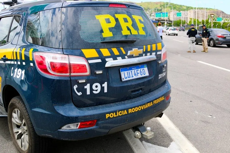 TSE muda regras da PRF para impedir bloqueios de eleitores durante votação