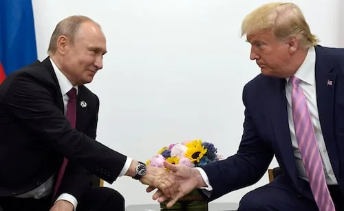 Trump anuncia que Putin se comprometió a suministrar diésel a EU; dice que también lo dará al mercado mundial