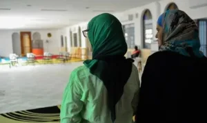 Ofensas contra muçulmana em briga gera condenação por xenofobia