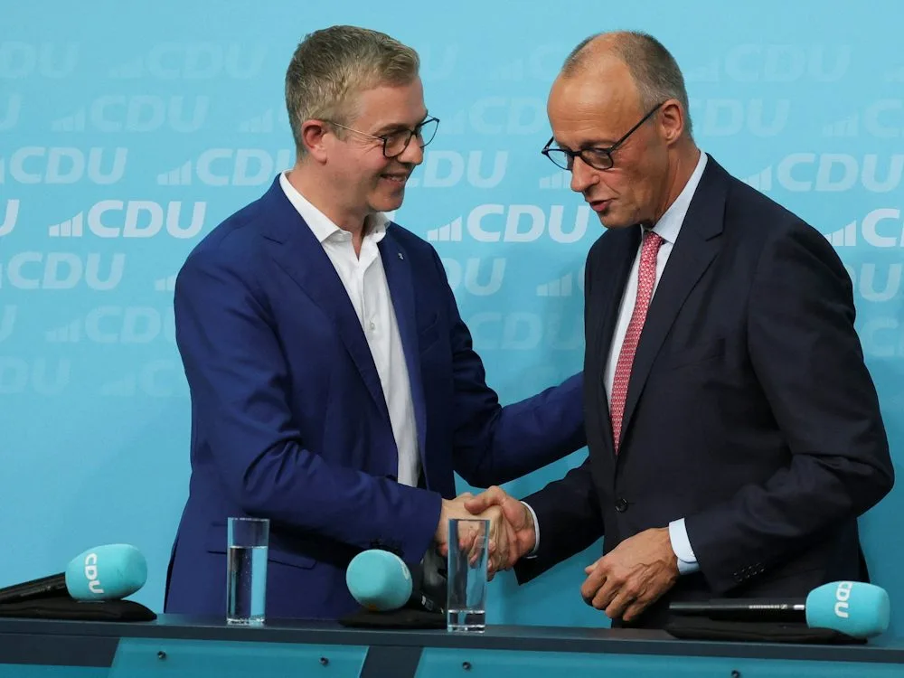 Merz in Berlin: „Es ist eine schwere Verantwortung, die auf deinen Schultern ruht, lieber Friedrich“