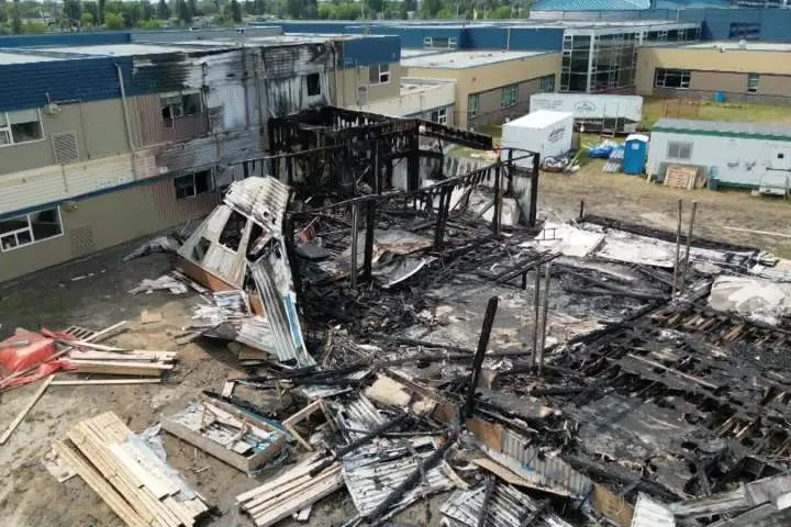 Saskatoon students will return to class on time despite high school blaze, board
