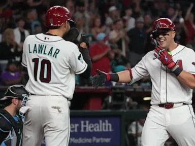 Corbin Carroll hits game-winning, 2-run homer in the 9th to lift D-backs over the Marlins 8-7