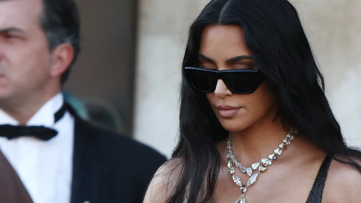 Kim Kardashian awarded €1 over 2016 Paris armed robbery
