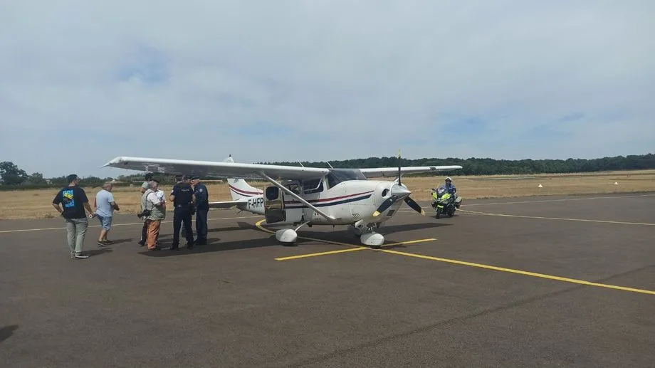 "Un renfort exceptionnel" : à Montceau-les-Mines, un avion vient aider la police pour les contrôles routiers sur la RCEA