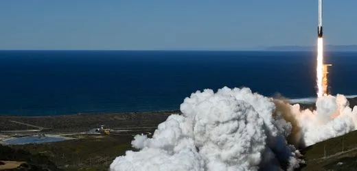 SpaceX gewinnt ersten Kunden für Rücktransport aus dem All