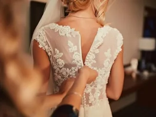 L’essayage de robe de mariée vire au pugilat à Nantes, les trois protagonistes passent la nuit en garde à vue