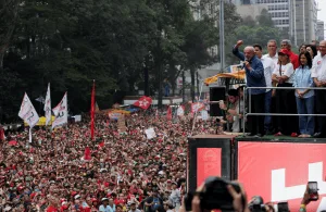 Lula: ‘Vamos votar fim da escala 6×1 na quarta-feira, já está conversado’