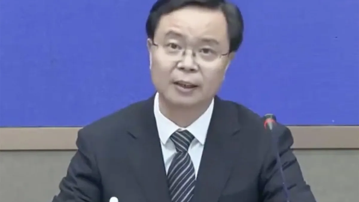 Banking veteran Li Yun fills senior Shenzhen posts in countdown to Apec